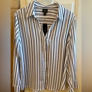 WORTHINGTON pin striped blouse. NWT. Dress up or down any outfit.